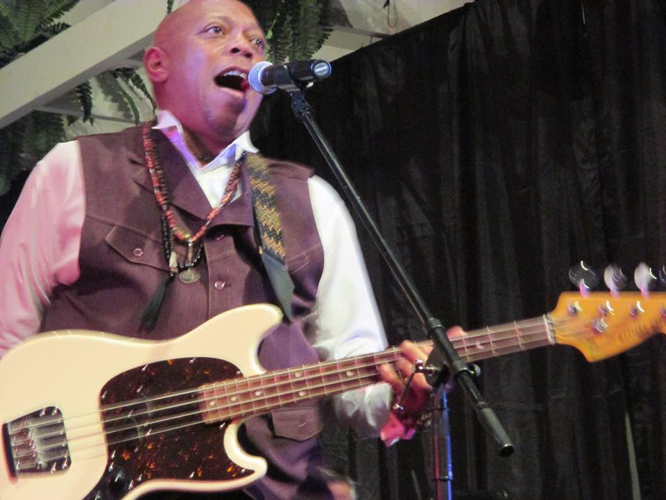 Eddie Watkins Jr. performs live: photo via Facebook/artist website