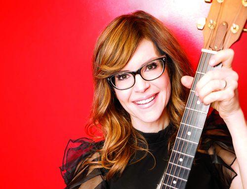 WATCH: Grammy-winning Hockaday alumna Lisa Loeb auditions for GEICO commercial